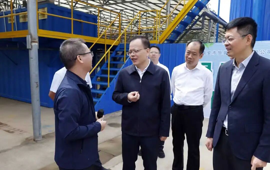 蔡战胜前往南安调研农村水环境治理工作